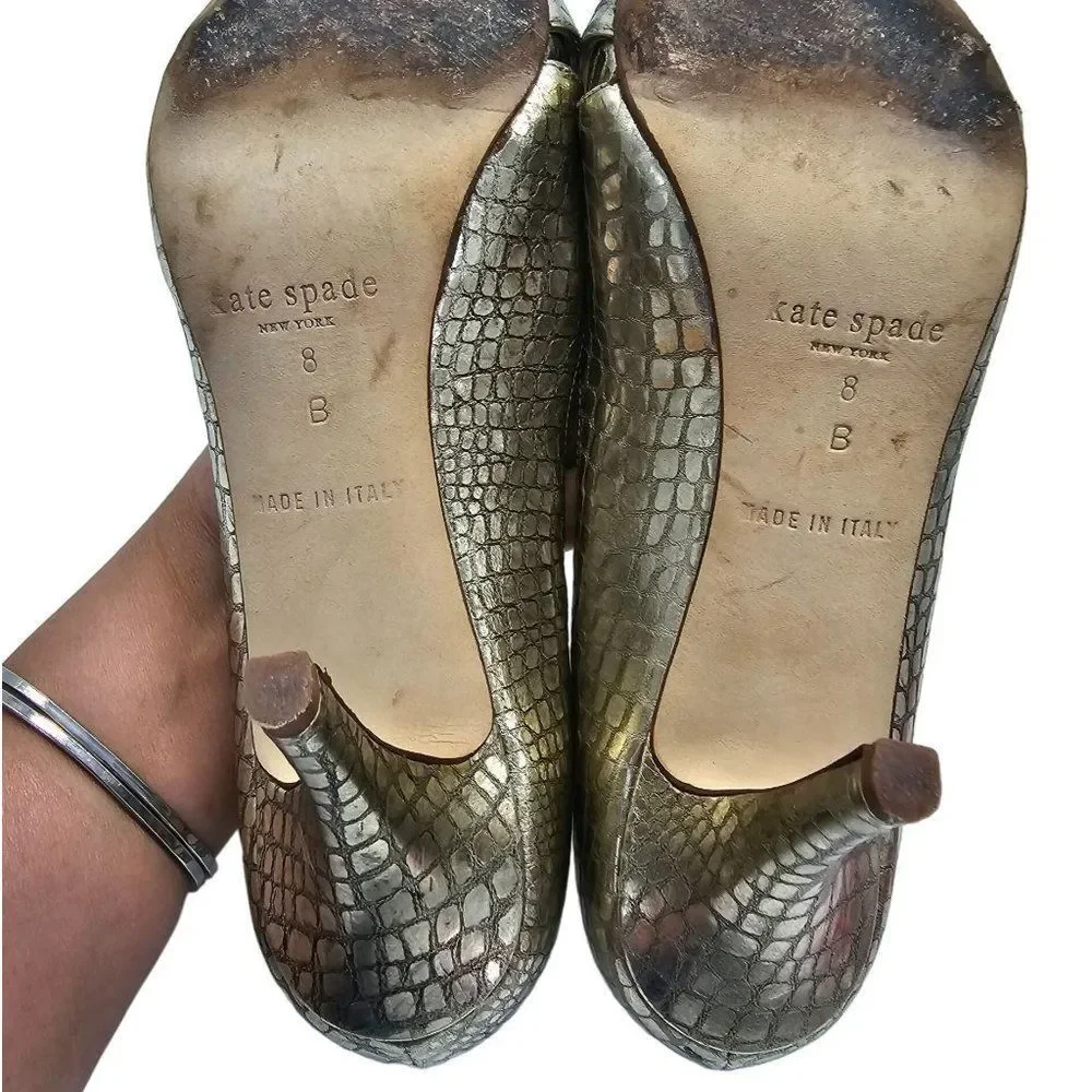 Kate Spade Gold animal embossed print leather peep toe heels Size 8